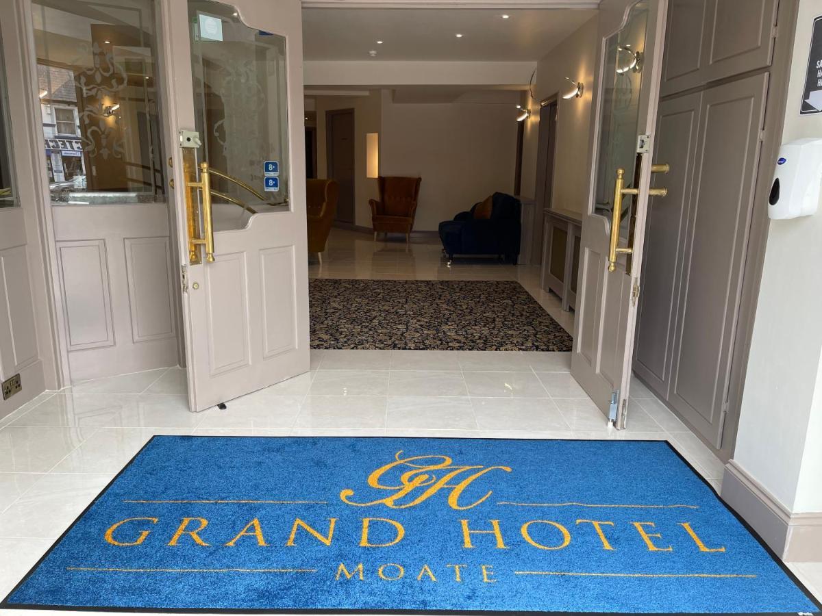 Grand Hotel โม๊ท ภายนอก รูปภาพ